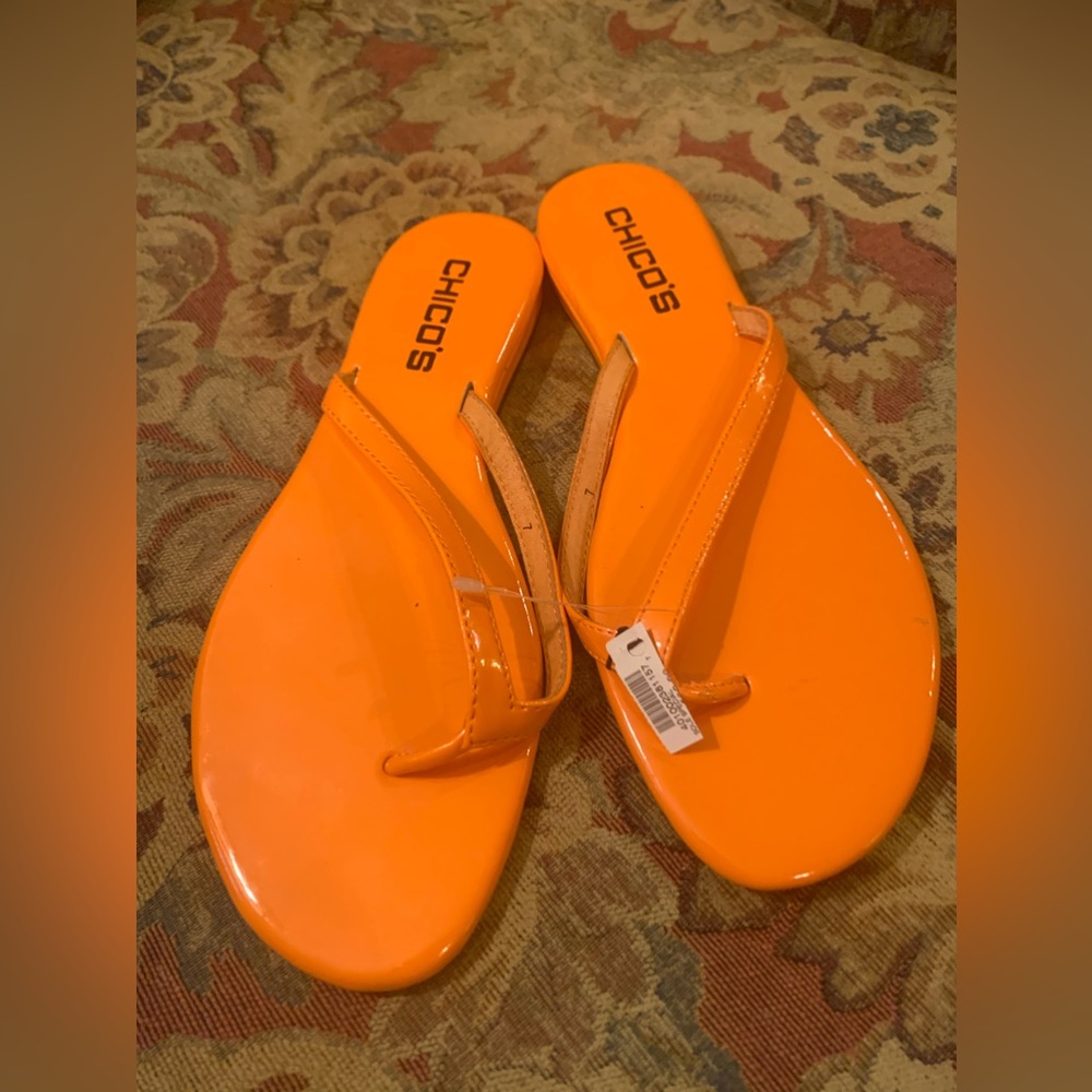 Go Vols! Lol! NWT Orange Chico’s flip flops size 7